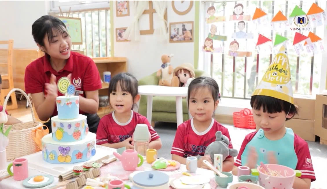 Guided Play – Chơi ở trường khác gì chơi ở nhà?